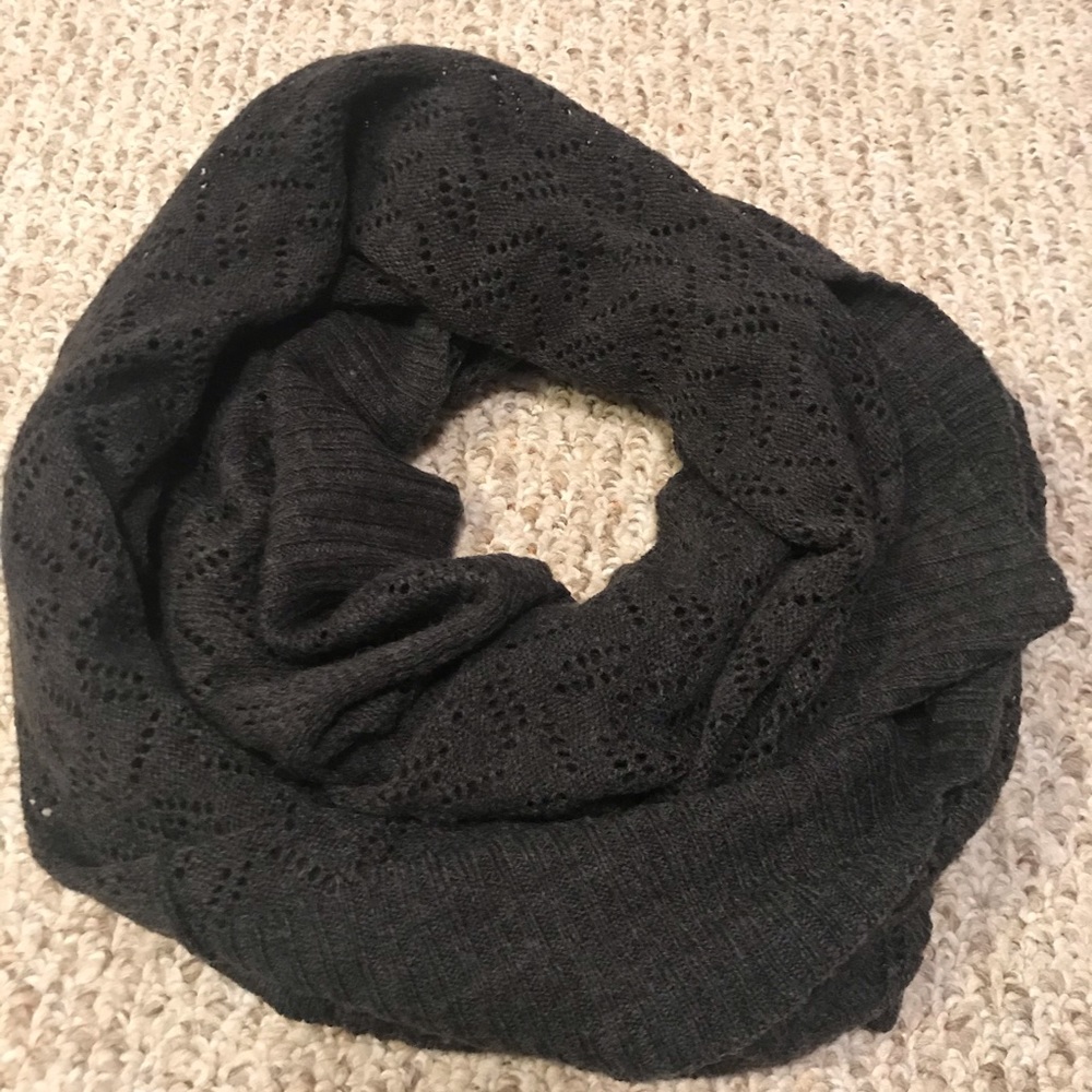 The Limited Gray Infinity Scarf